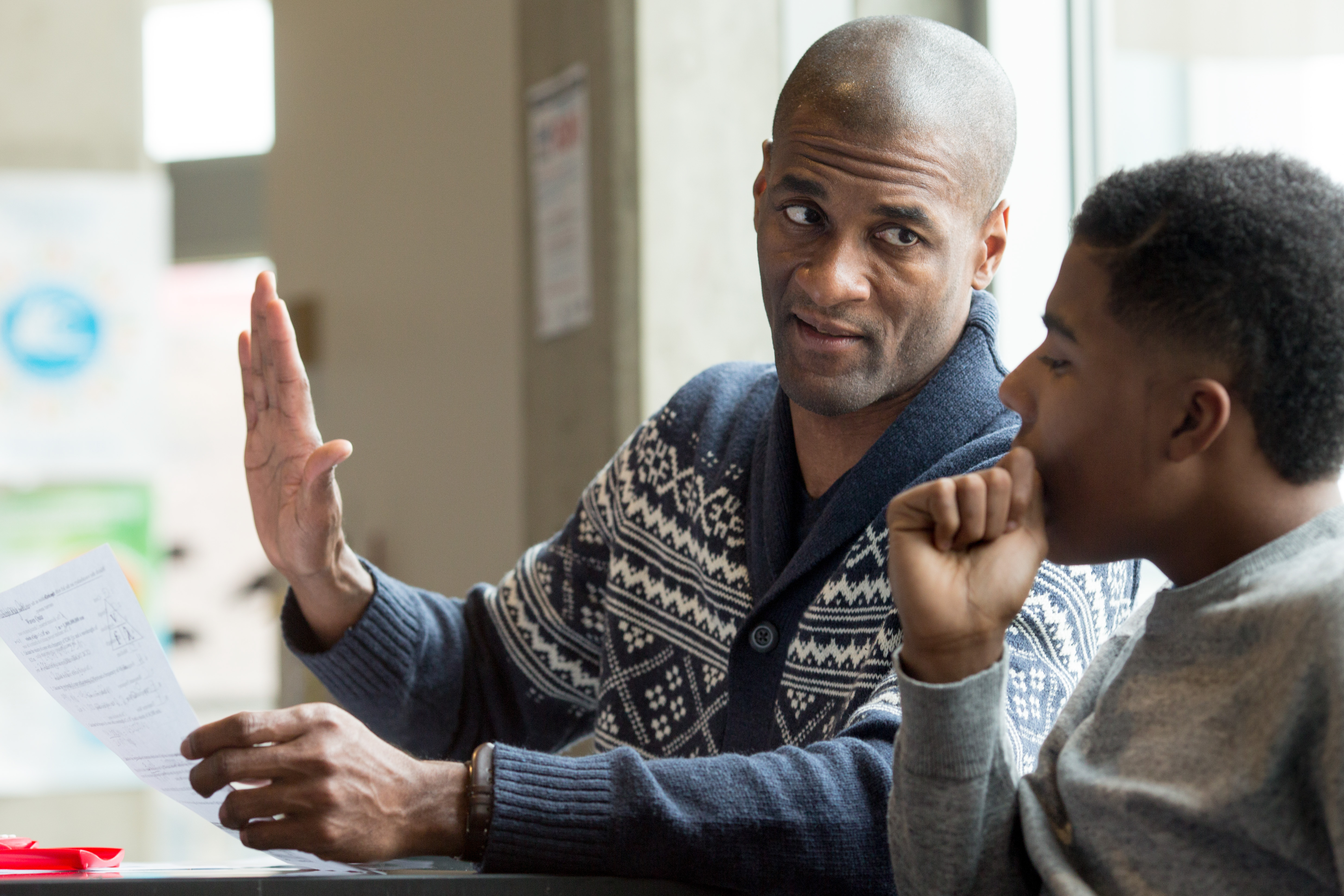 Male teacher cautions male student/Photo by Allison Shelley/The Verbatim Agency for EDUimages 