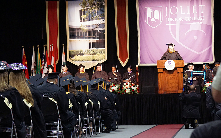 Graduation ceremony at a junior college in Illinois