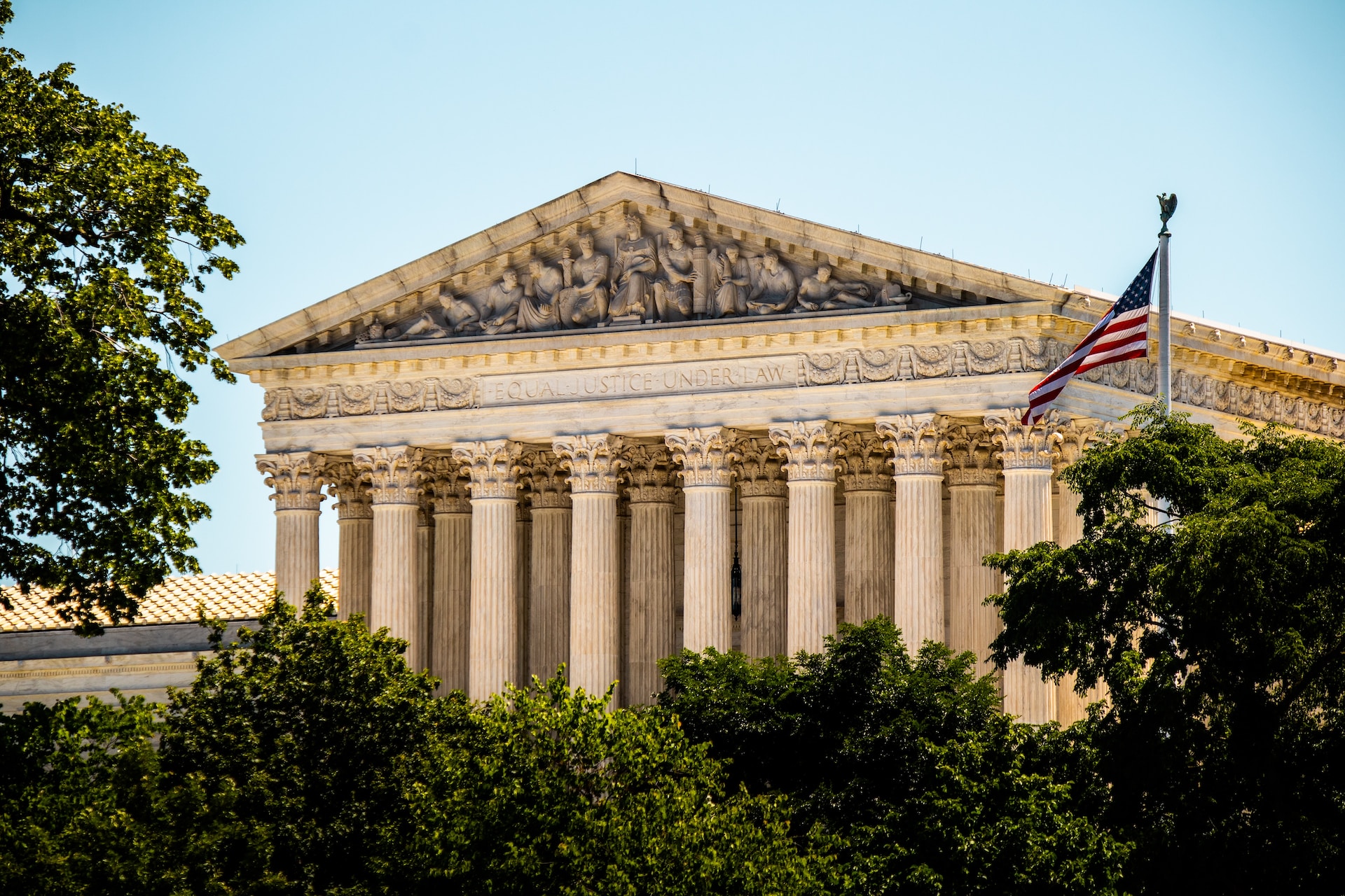 Supreme Cout of the Unites States, external shot with trees