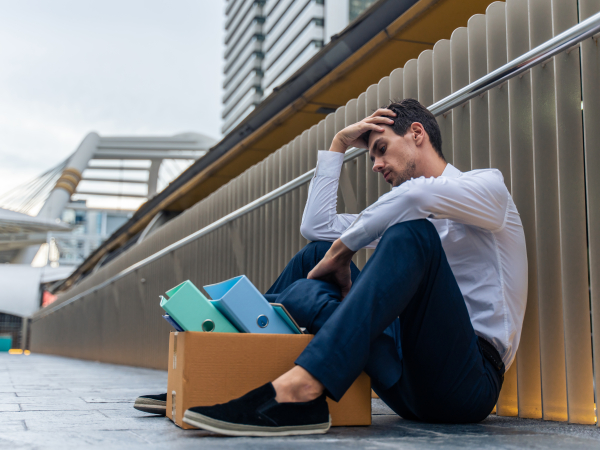 Job Loss Despair in the Cityby s_kawee