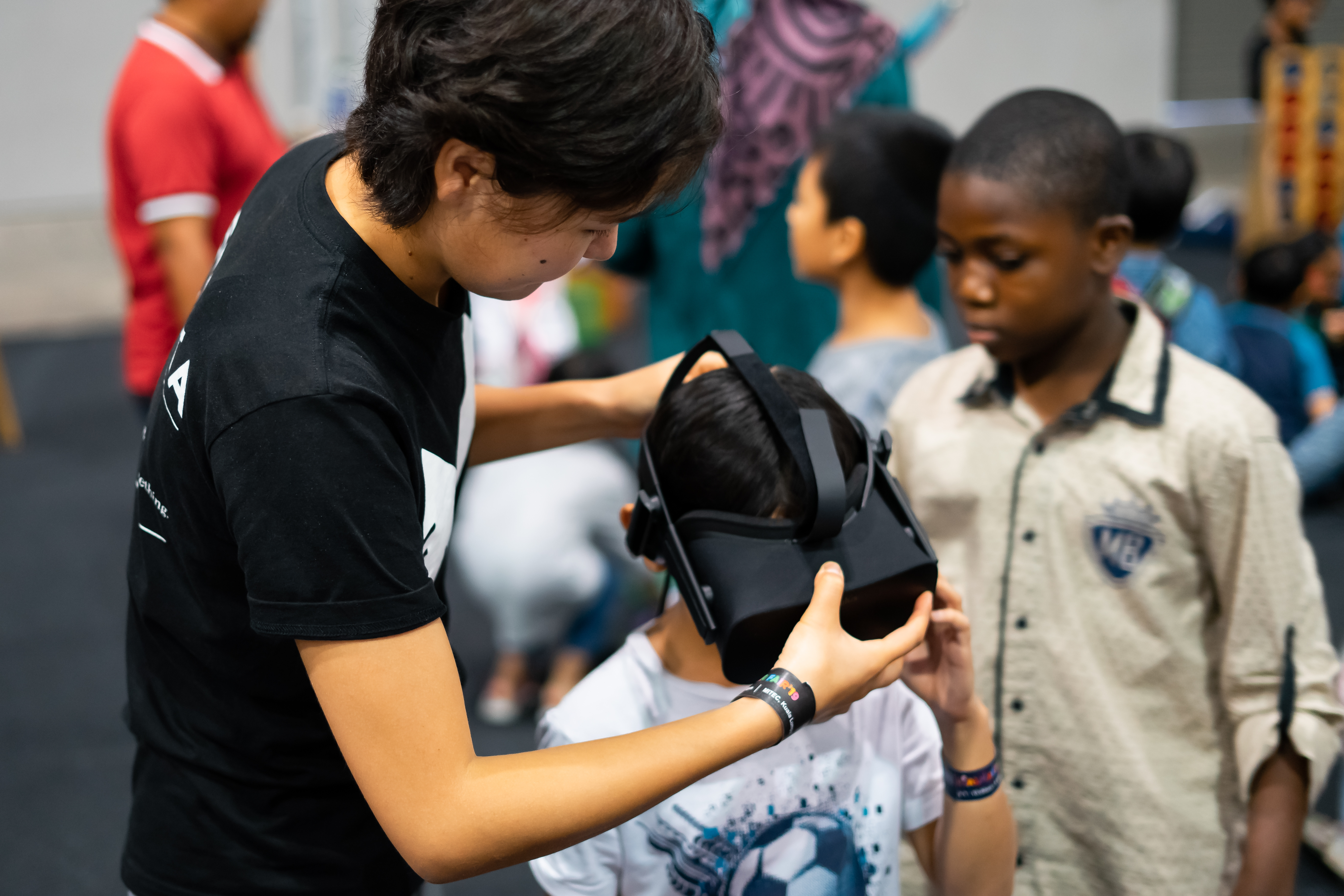young students using VR