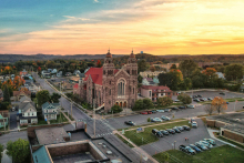 saint-peter-cathedral-in-marquette-at-sunset, Photo by Taylor Hunt: https://www.pexels.com/photo/saint-peter-cathedral-in-marquette-at-sunset-18715560/